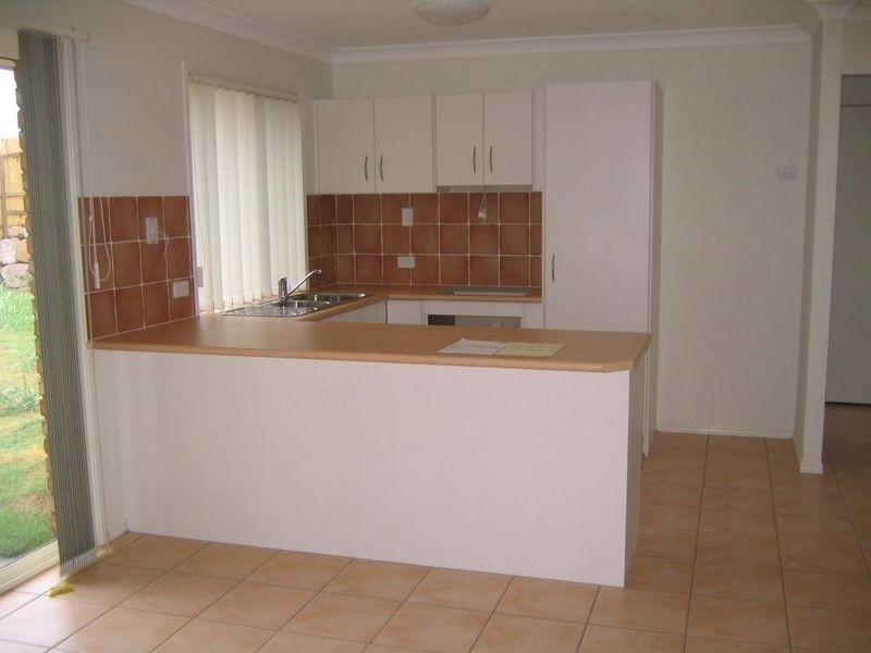 91 Anna Drive, Raceview QLD 4305
