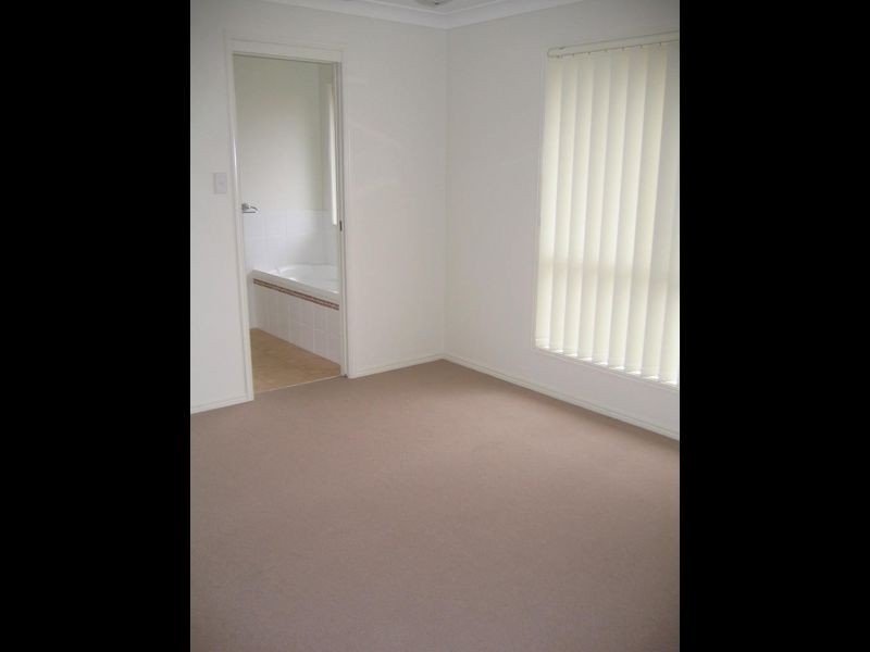 91 Anna Drive, Raceview QLD 4305