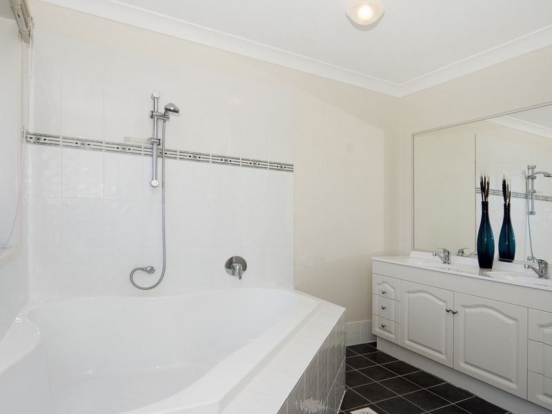 56 Parkside Drive, Springfield QLD 4300