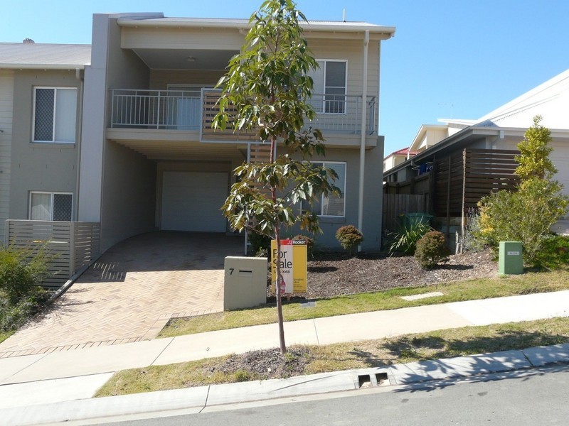 7 Clearpoint Way, Springfield Lakes QLD 4300