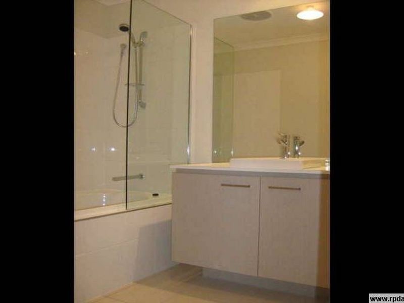 7 Clearpoint Way, Springfield Lakes QLD 4300