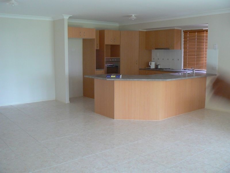 20 Waterview Court, Springfield Lakes QLD 4300