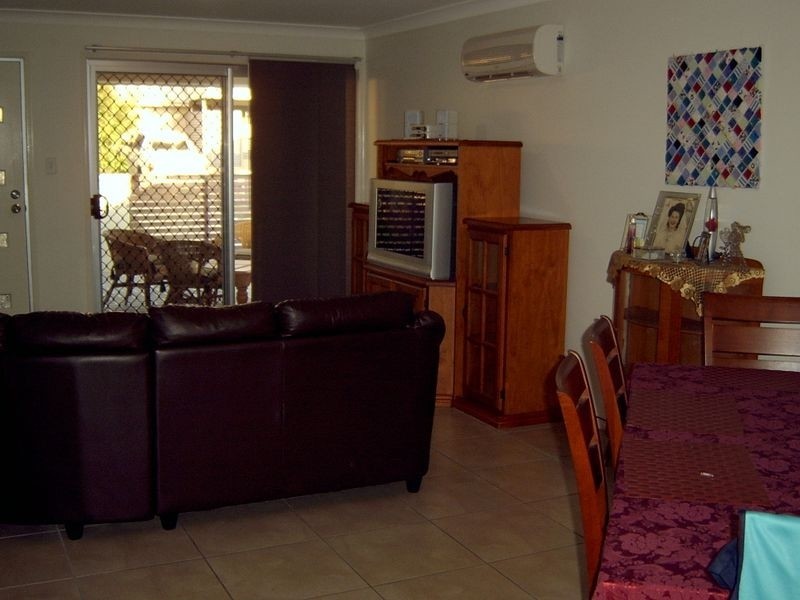 47 Creekside Drive, Springfield Lakes QLD 4300