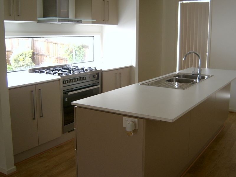 19 Escarpment Drive, Springfield Lakes QLD 4300