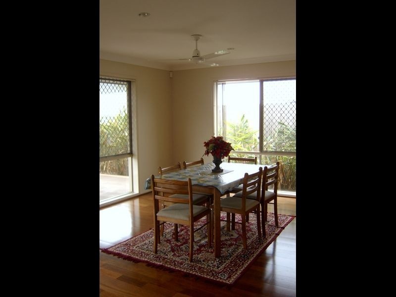 28 Treetops Avenue, Springfield Lakes QLD 4300