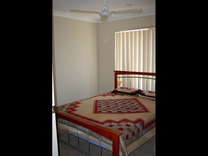 28 Treetops Avenue, Springfield Lakes QLD 4300