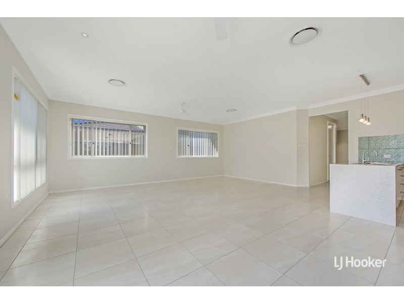 21 Wilcox St, Marsden Park NSW 2765