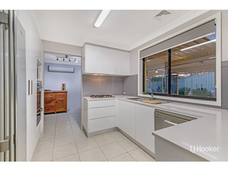 11 Norwin Place, Stanhope Gardens NSW 2768