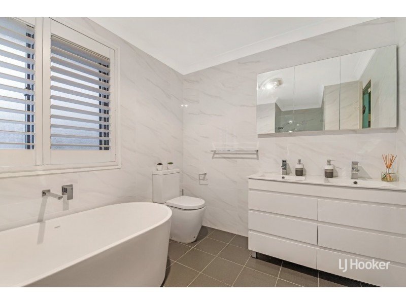 11 Norwin Place, Stanhope Gardens NSW 2768