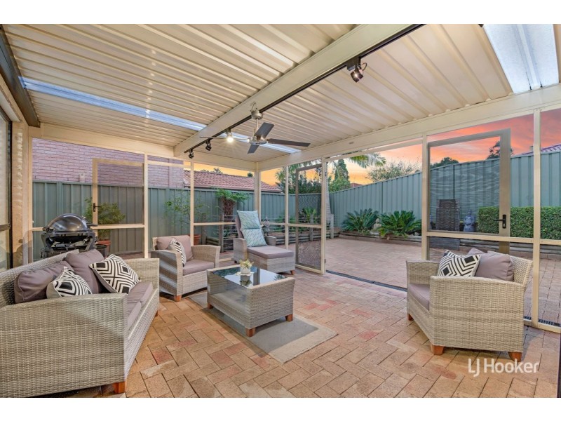 11 Norwin Place, Stanhope Gardens NSW 2768