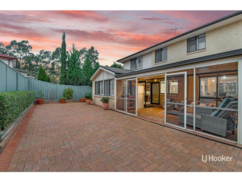 11 Norwin Place, Stanhope Gardens NSW 2768
