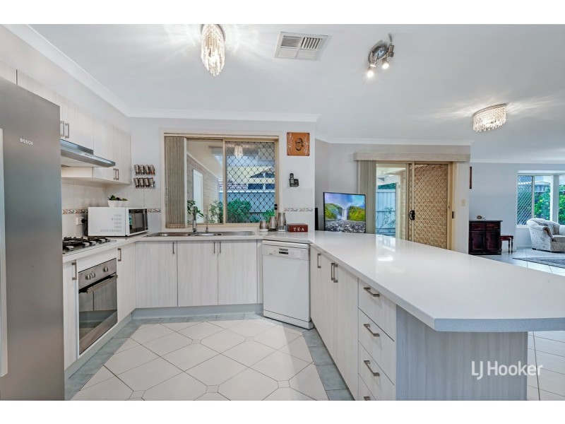 11 Queensbury Avenue, Kellyville NSW 2155