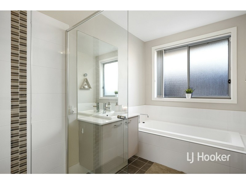 2 Barkala Street, The Ponds NSW 2769