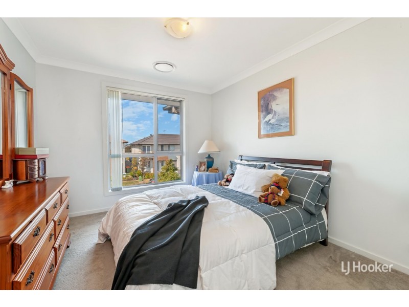 14 Lookout Circuit, Stanhope Gardens NSW 2768