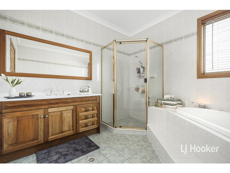 11 Edwin Place, Glenwood NSW 2768