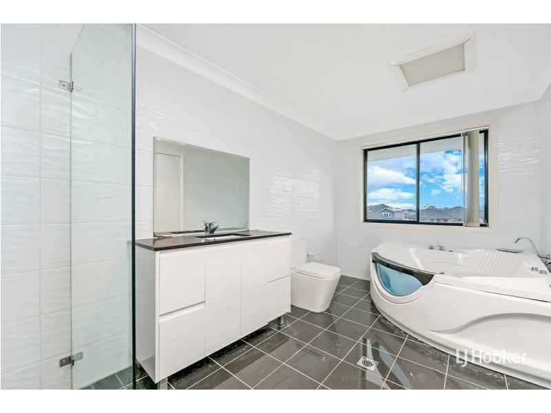 8 Stynes Ave, Kellyville NSW 2155