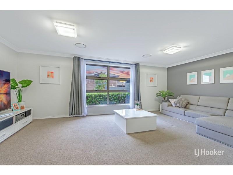 24 Coobowie Drive, The Ponds NSW 2769