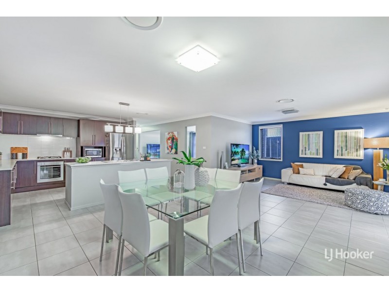 24 Coobowie Drive, The Ponds NSW 2769