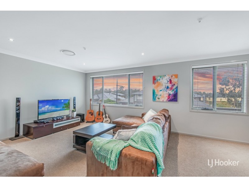 24 Coobowie Drive, The Ponds NSW 2769