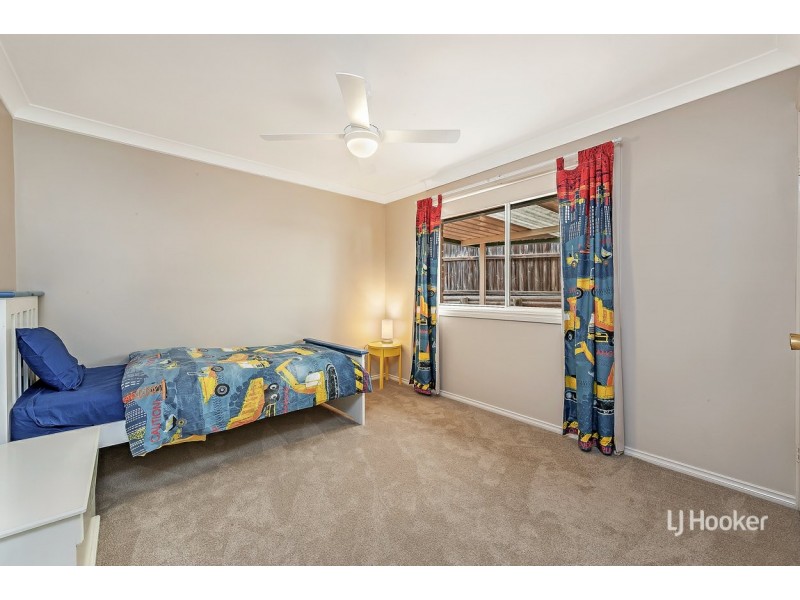 4 Mazari Grove, Stanhope Gardens NSW 2768