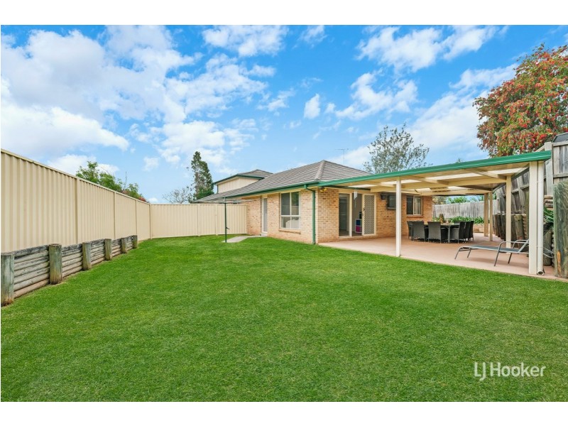 4 Mazari Grove, Stanhope Gardens NSW 2768