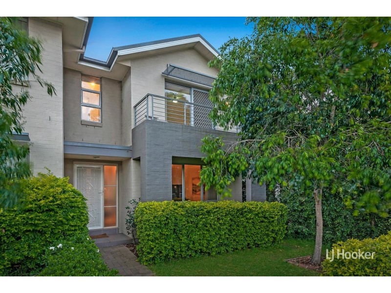 152 Stanhope Parkway, Stanhope Gardens NSW 2768