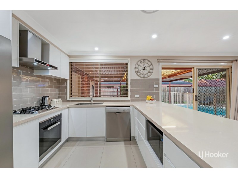 7 Blacksmith Close, Stanhope Gardens NSW 2768