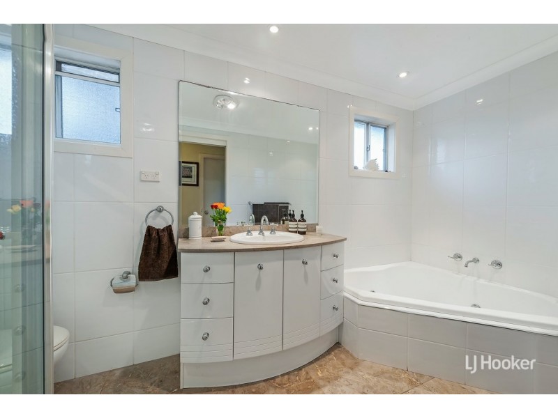 17 Brushford Avenue, Castle Hill NSW 2154