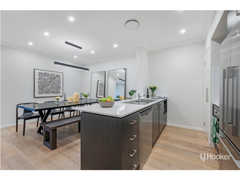 16 Lyrebird Crescent, The Ponds NSW 2769