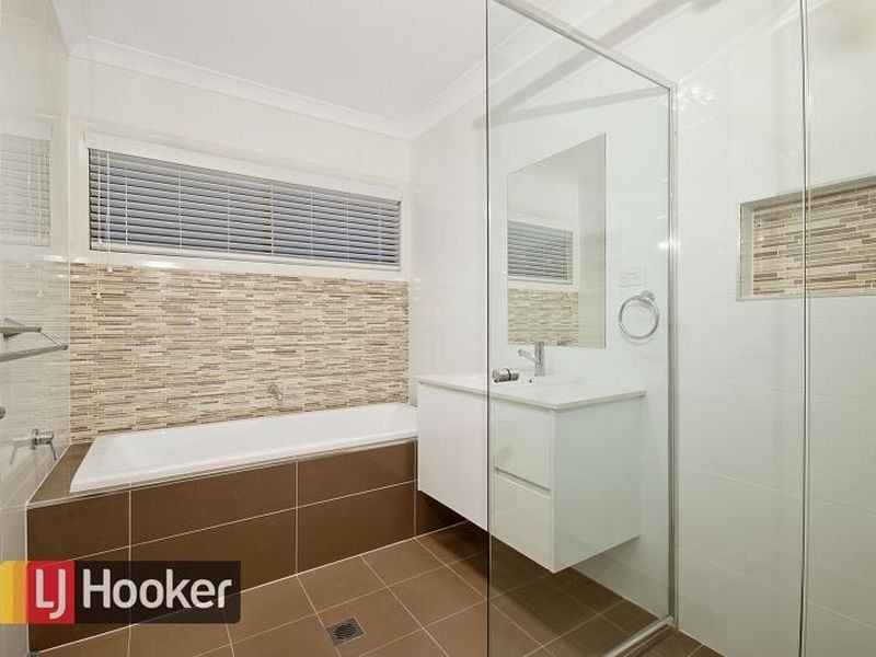 70 Greeview Parade, The Ponds NSW 2769