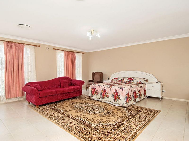 24 Lowan Place, Kellyville NSW 2155