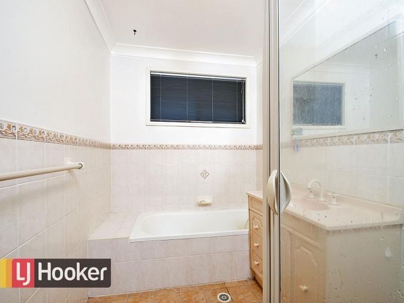 14 Isaac Smith Parade, Kings Langley NSW 2147