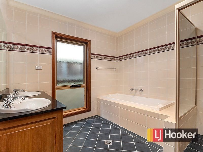 1 Mansfield Way, Kellyville NSW 2155