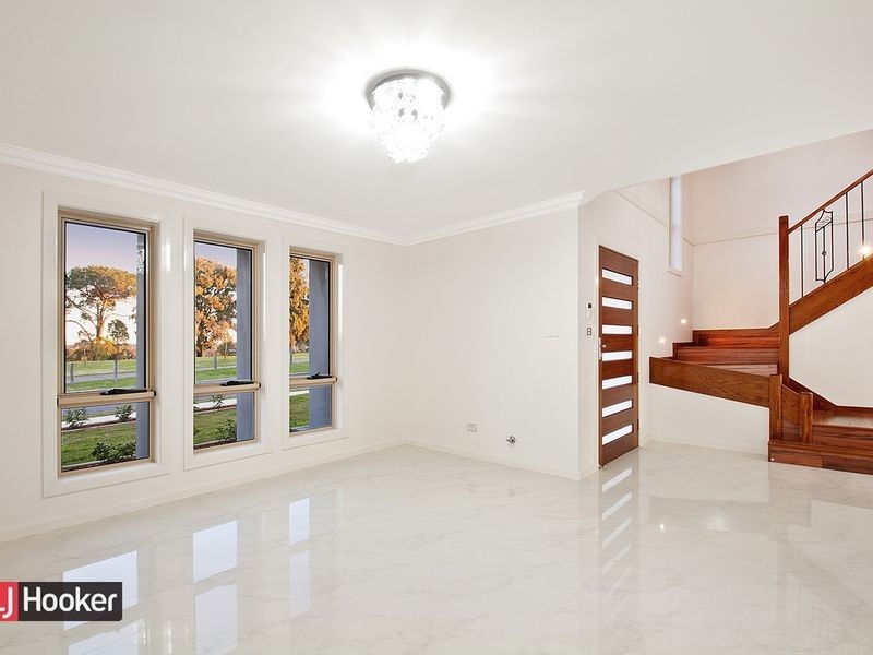 33 Edgewood Drive, Stanhope Gardens NSW 2768