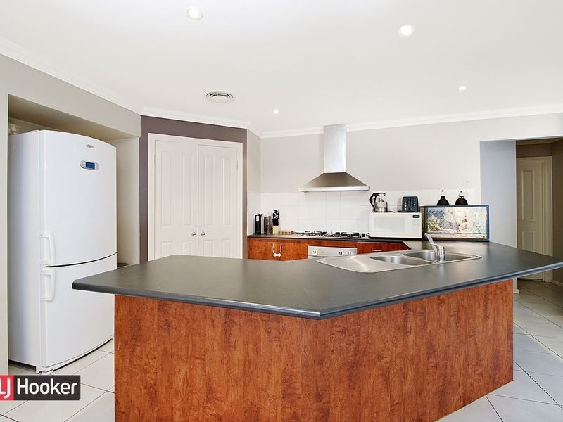 14 Valenti Crescent, Kellyville NSW 2155