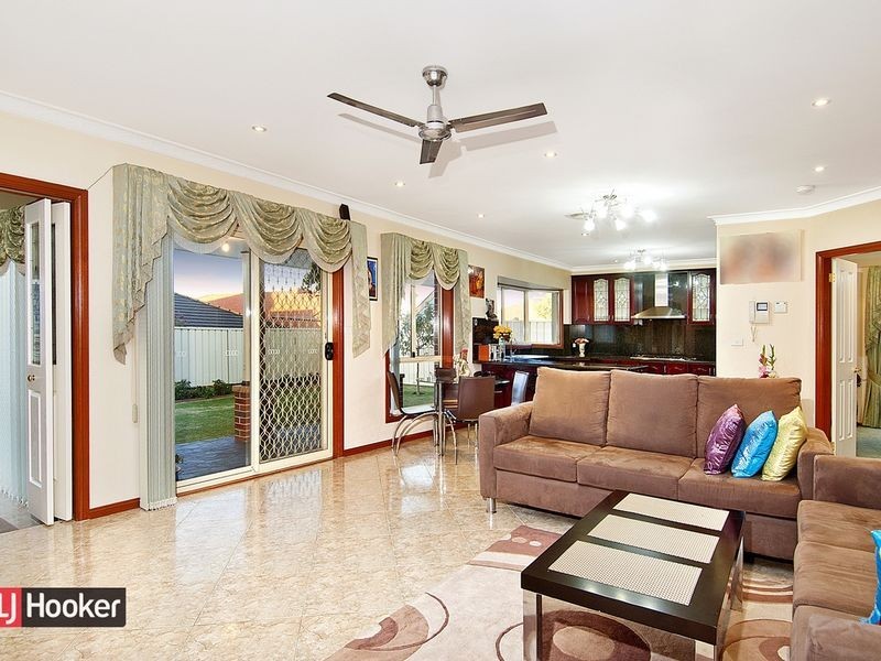 10 Julian Close, Kellyville NSW 2155