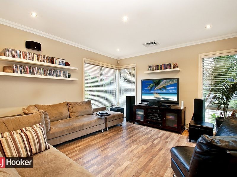 14 Oakwood Place, Kellyville NSW 2155