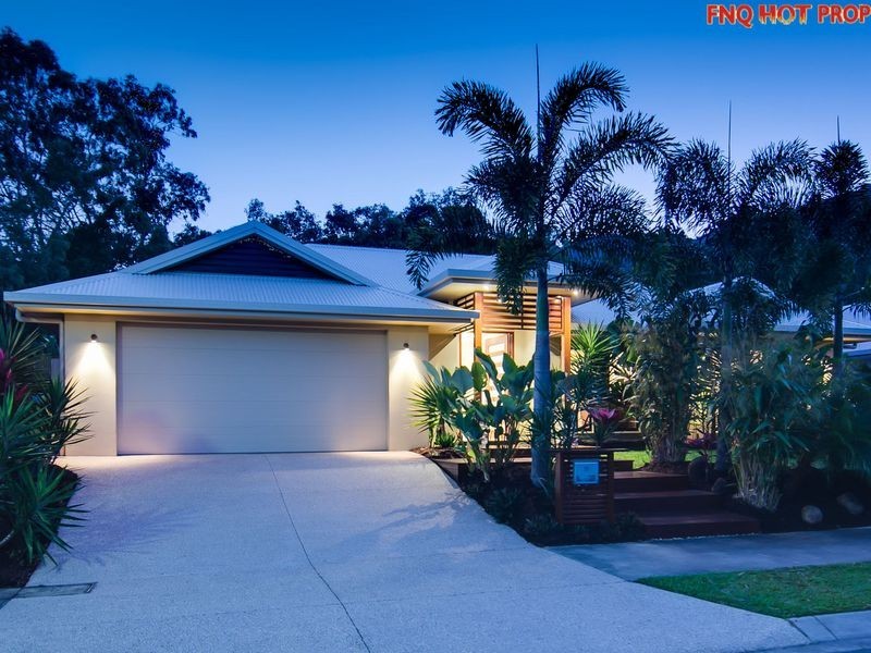 33 Muller Street, Palm Cove QLD 4879