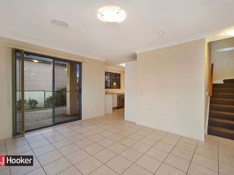 13 Tree Top Circuit, Quakers Hill NSW 2763