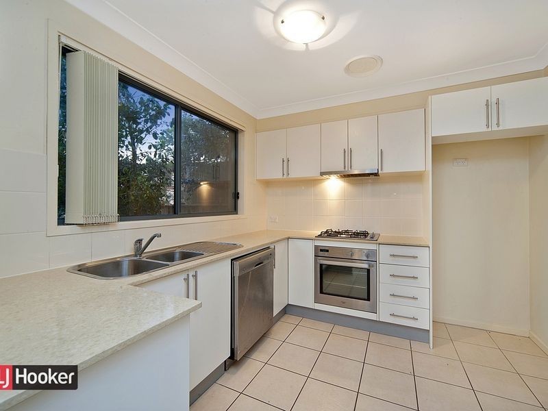 13 Tree Top Circuit, Quakers Hill NSW 2763