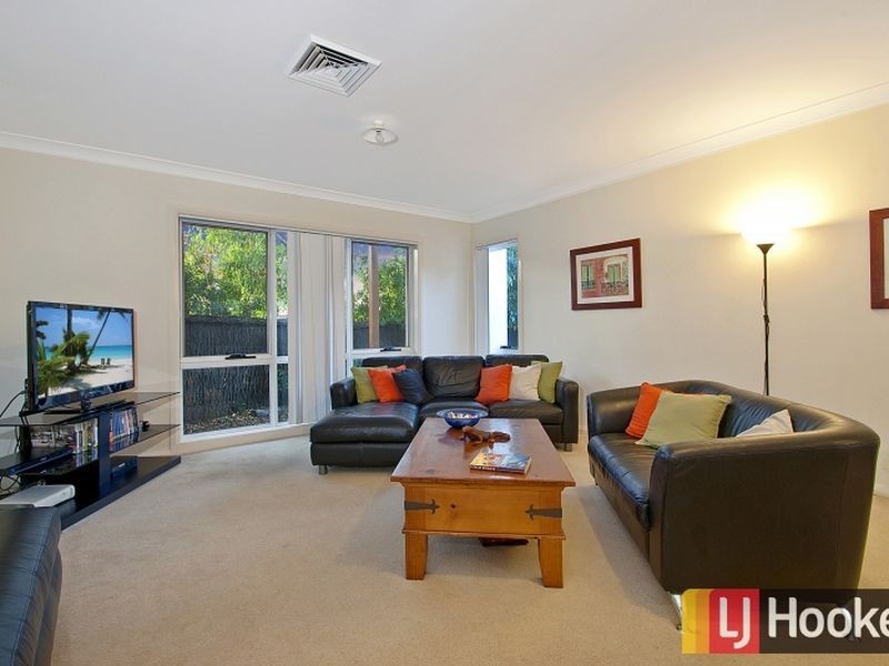 19 Rochdale Circuit, Stanhope Gardens NSW 2768