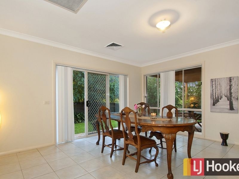 19 Rochdale Circuit, Stanhope Gardens NSW 2768