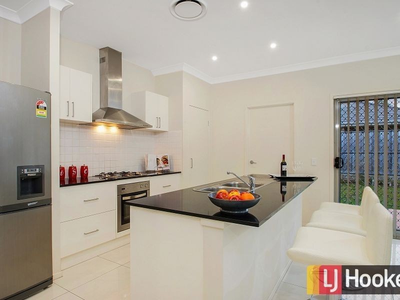 12 Sharpave Avenue, The Ponds NSW 2769