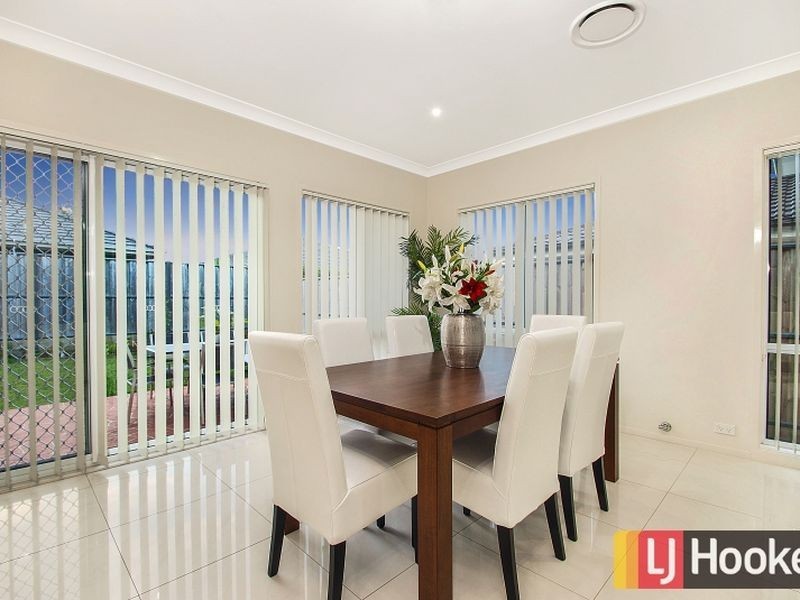 12 Sharpave Avenue, The Ponds NSW 2769