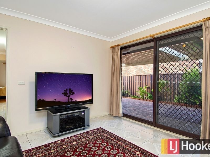 12 Foxwood Avenue, Quakers Hill NSW 2763