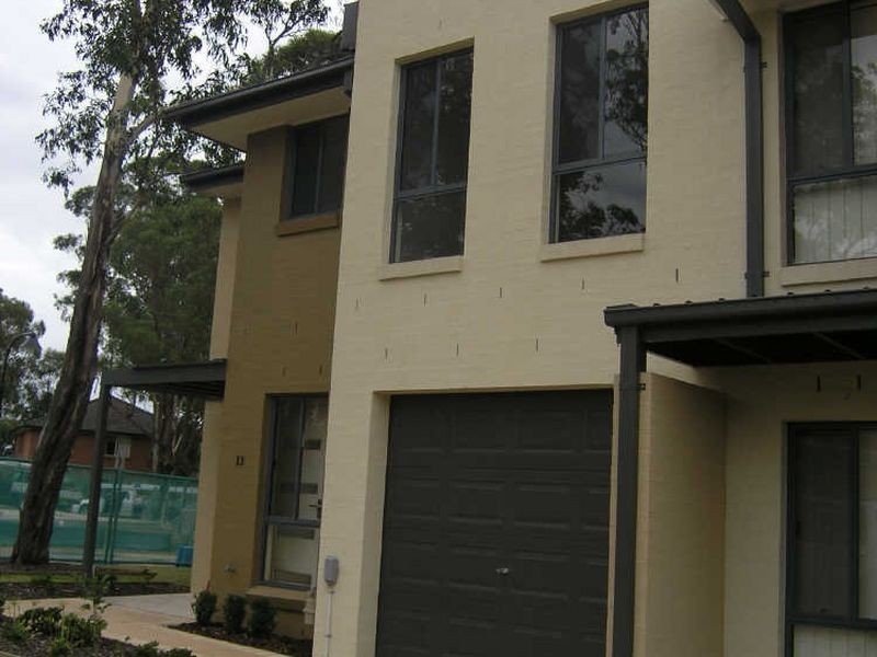 13 Treetop Circuit, Quakers Hill NSW 2763