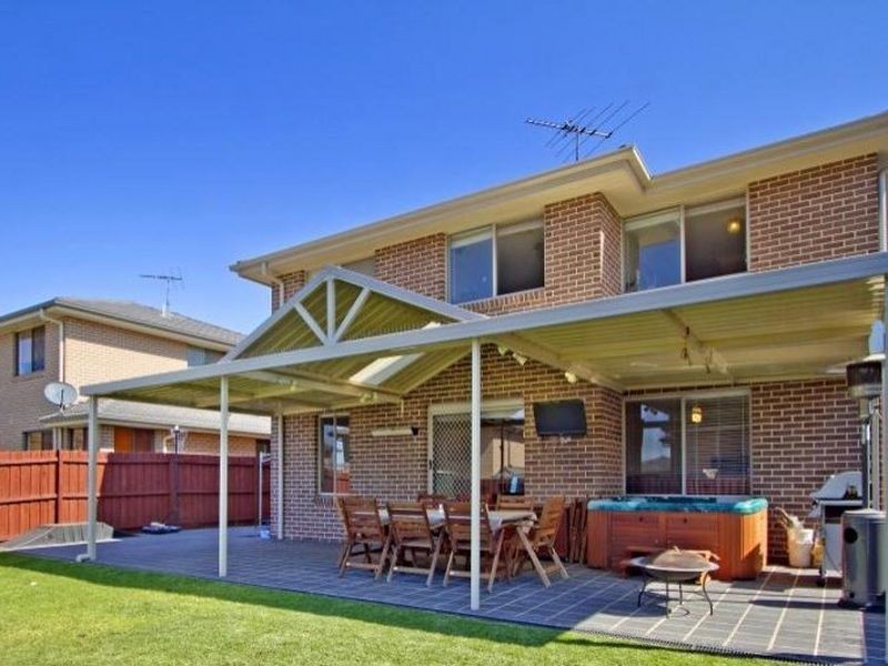 27 Ulmara Avenue, The Ponds NSW 2769