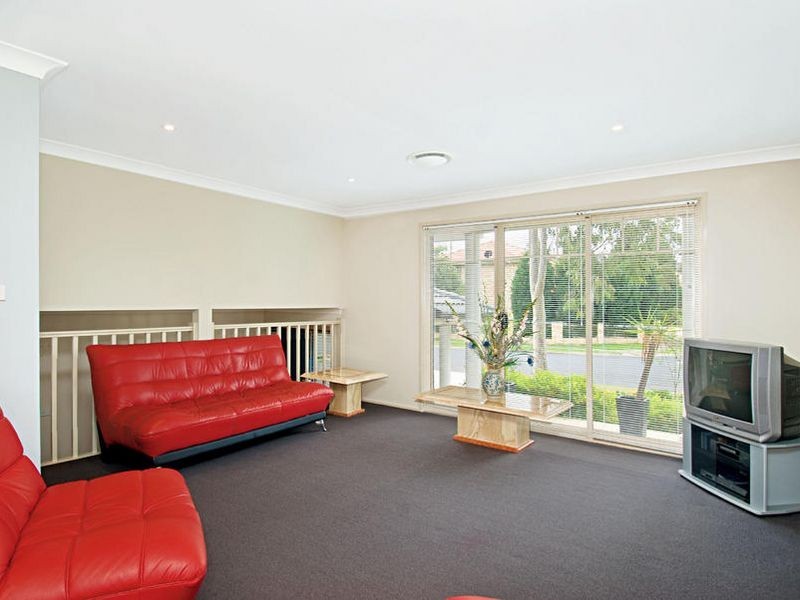 11 Gainsford Drive, Kellyville NSW 2155