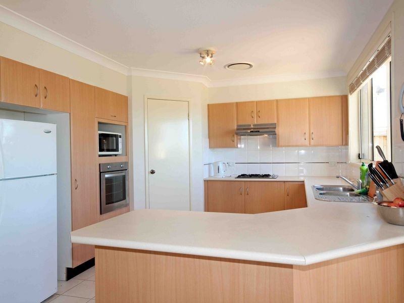 12 Leeds Street, Stanhope Gardens NSW 2768