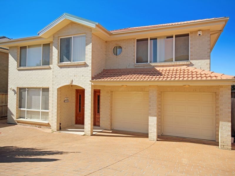 12 Leeds Street, Stanhope Gardens NSW 2768